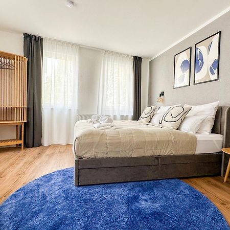 Apartment Im Herzen Der Altstadt - Leonberg Naehe Stuttgart Bagian luar foto