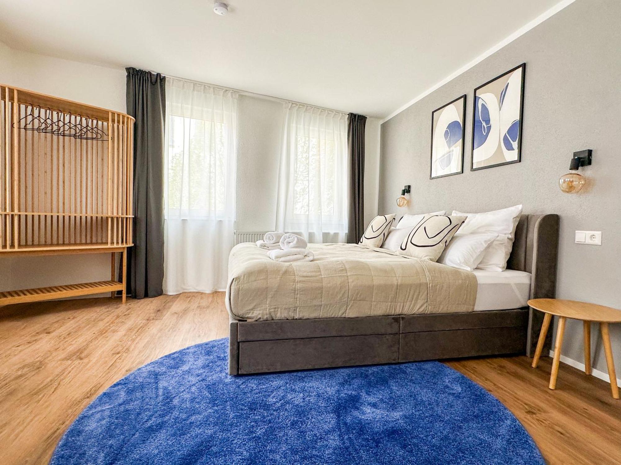 Apartment Im Herzen Der Altstadt - Leonberg Naehe Stuttgart Bagian luar foto
