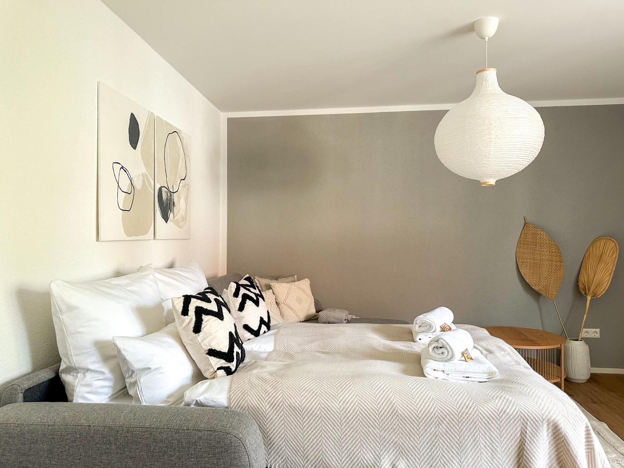 Apartment Im Herzen Der Altstadt - Leonberg Naehe Stuttgart Bagian luar foto